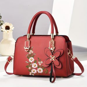 Chic Embroidered Floral Women's Handbag - Spacious Soft Faux Leather Crossbody Bag with Zip Closure, Available in Red/Green/Black