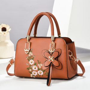 Chic Embroidered Floral Women's Handbag - Spacious Soft Faux Leather Crossbody Bag with Zip Closure, Available in Red/Green/Black